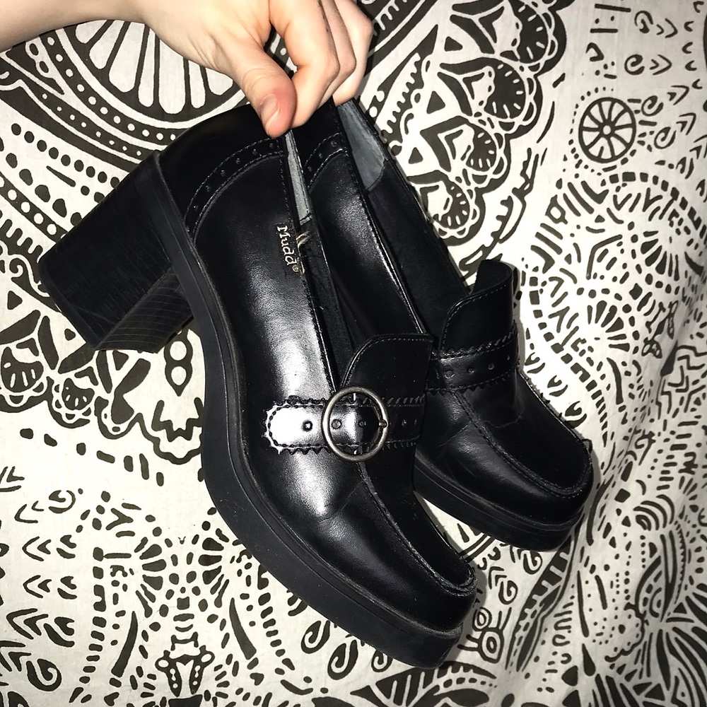 Mudd Oxford Loafer Heels
